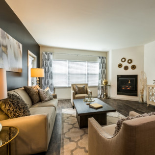 Celebrity Inspired "Artfull Living Show House" Is The Tour Of The Season